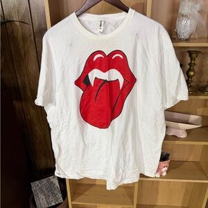 Unique Vintage Rolling Stones Vampire Teeth 2x Women’s